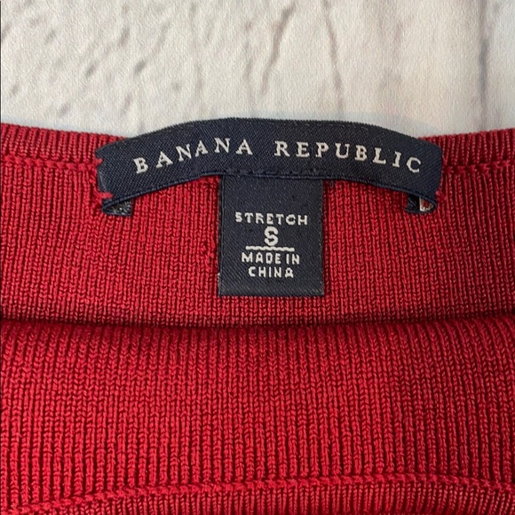 Banana Republic Silk Blend Halter Top (Size S) - Picture 4 of 5